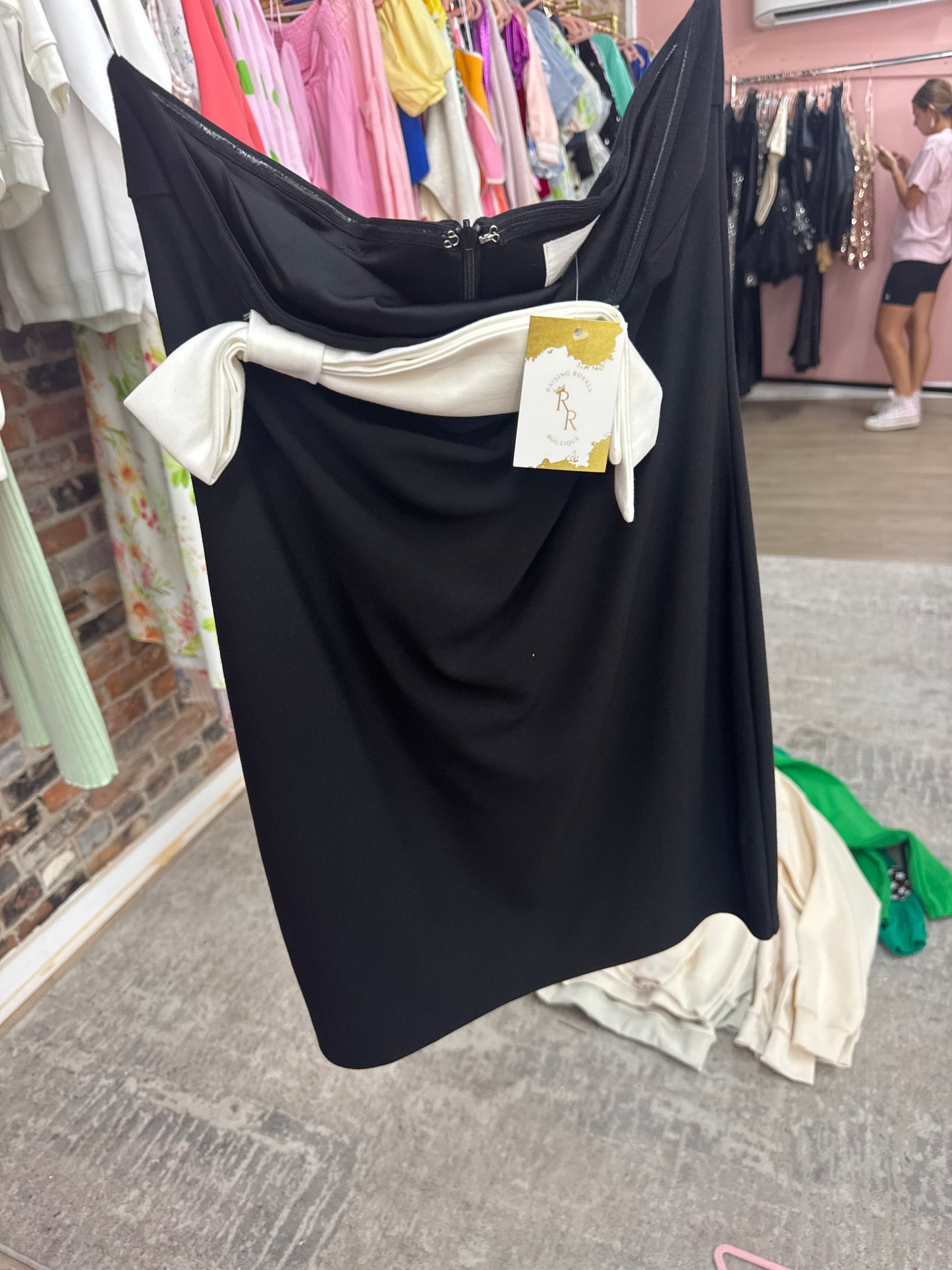 Black Body Con Bow Dress