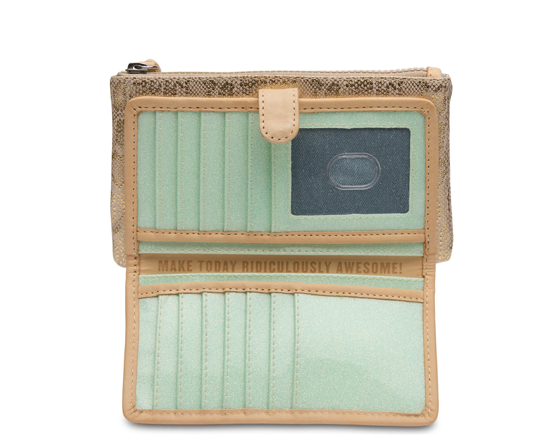 leah wallet-Consuela