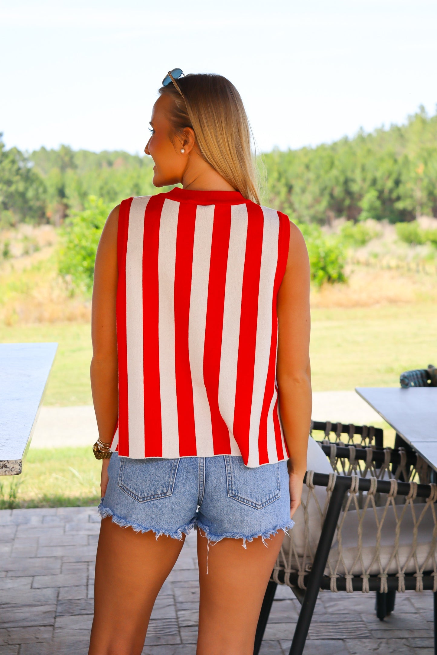 QOS Red & White Mustard Hot Dog Tank