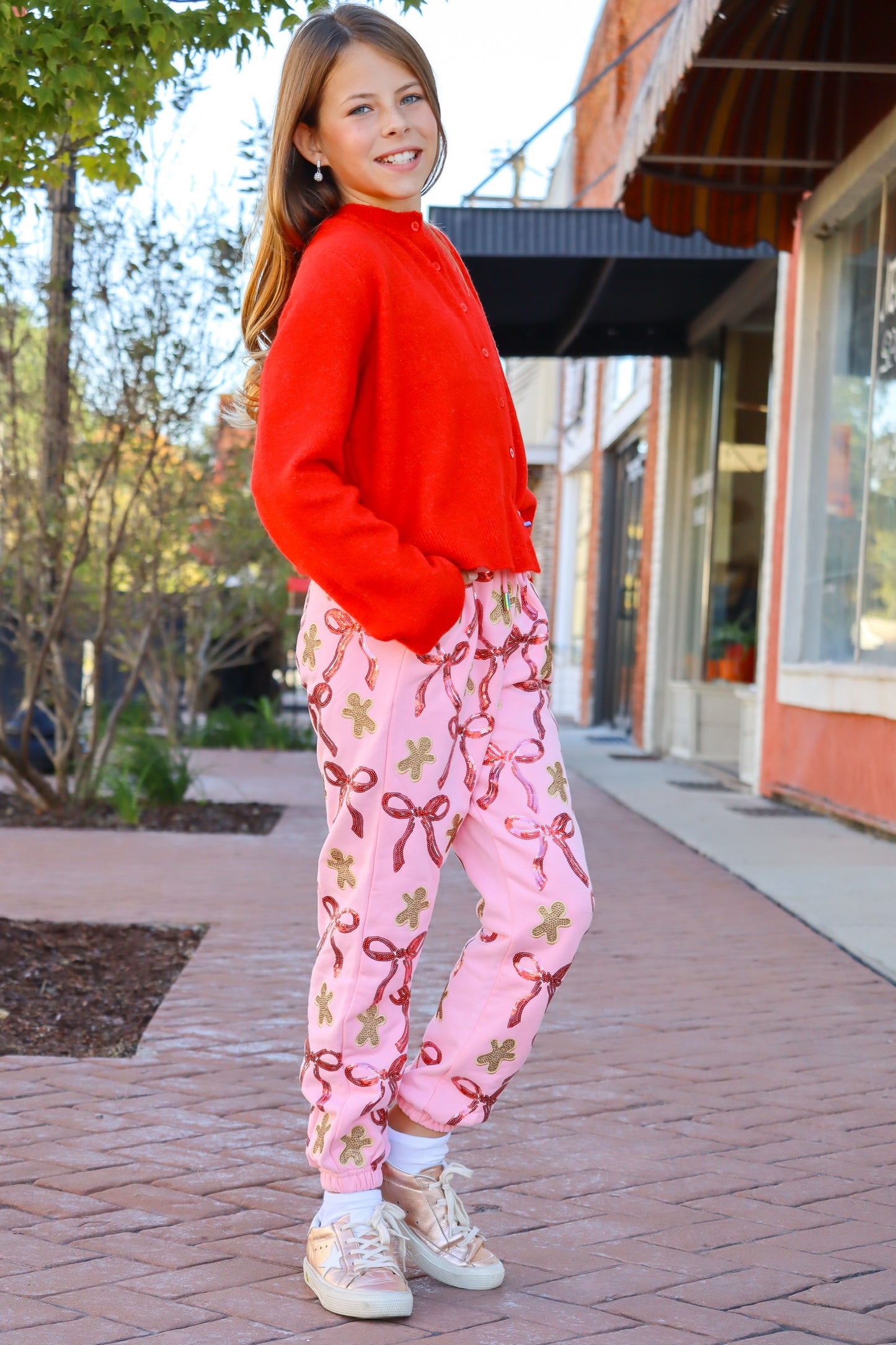 QOS Kids Light Pink Gingerbread Men & Bows Jogger