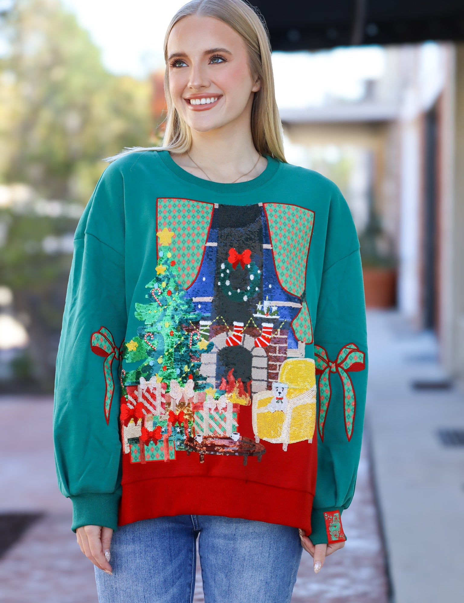 QOS Christmas Living Room Sweatshirt