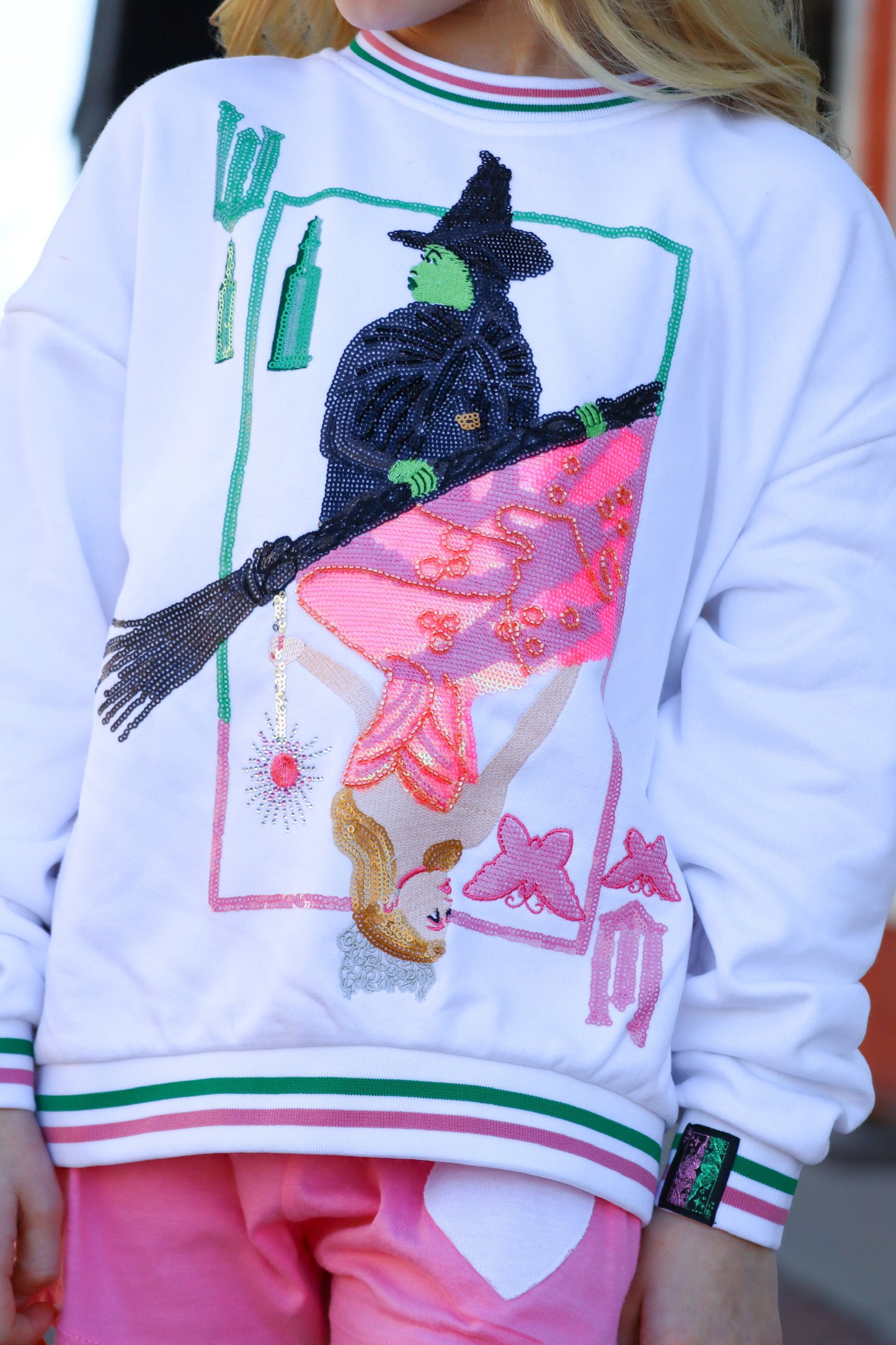 QOS KIDS- Elphaba & Glinda Card Sweatshirt