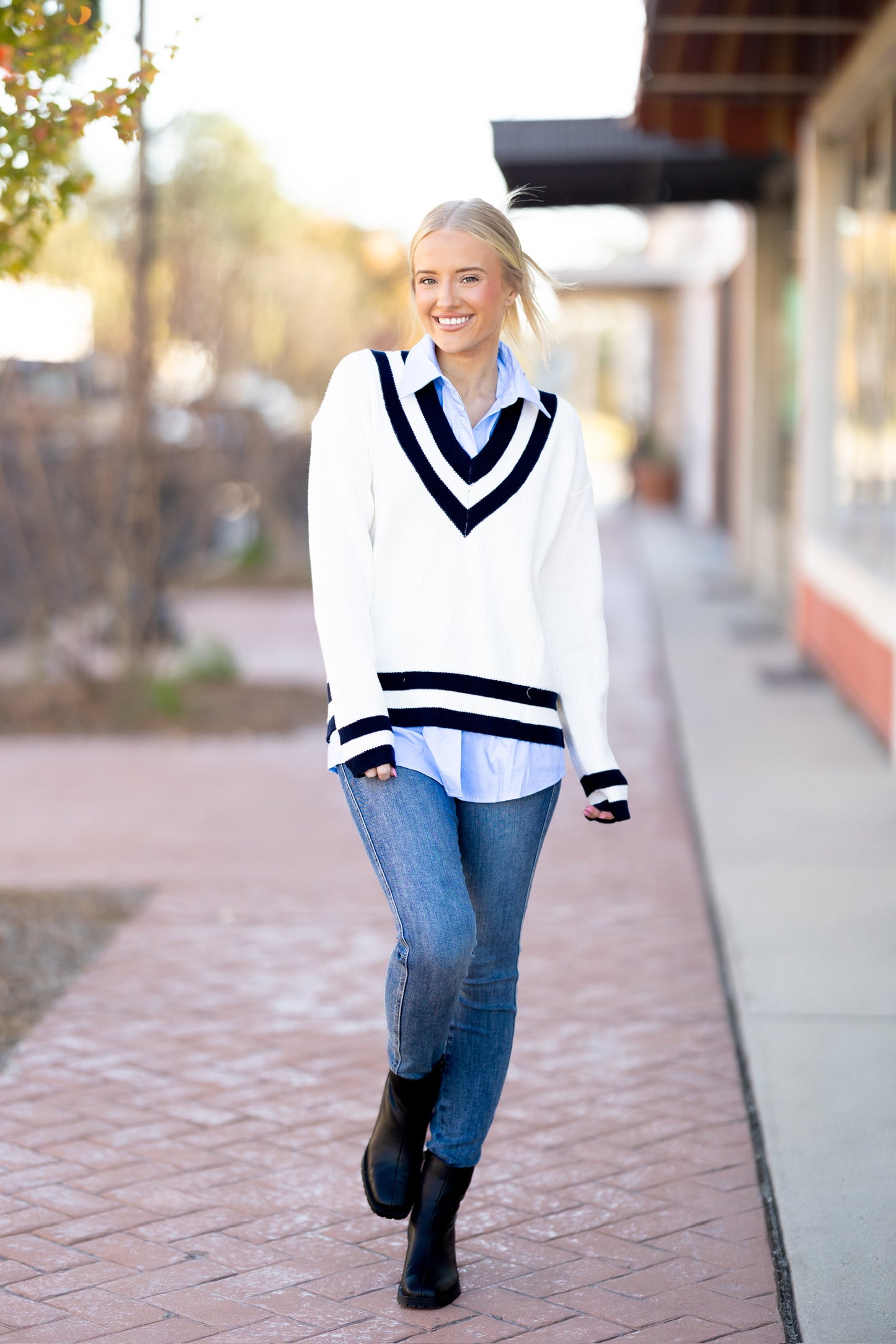 Ivory/Blue V Neck Sweater