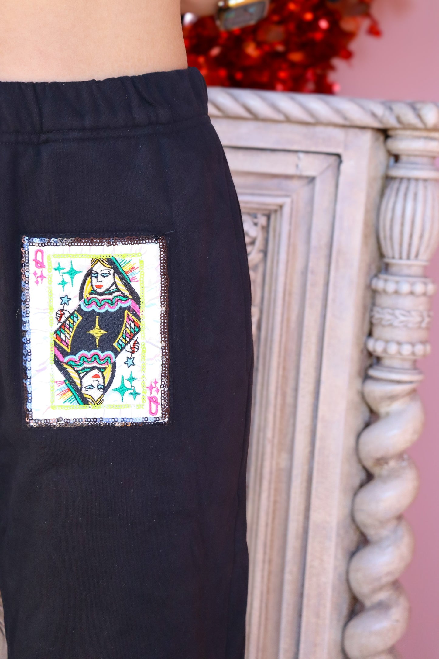 QOS Black Queen Card Sweatpants