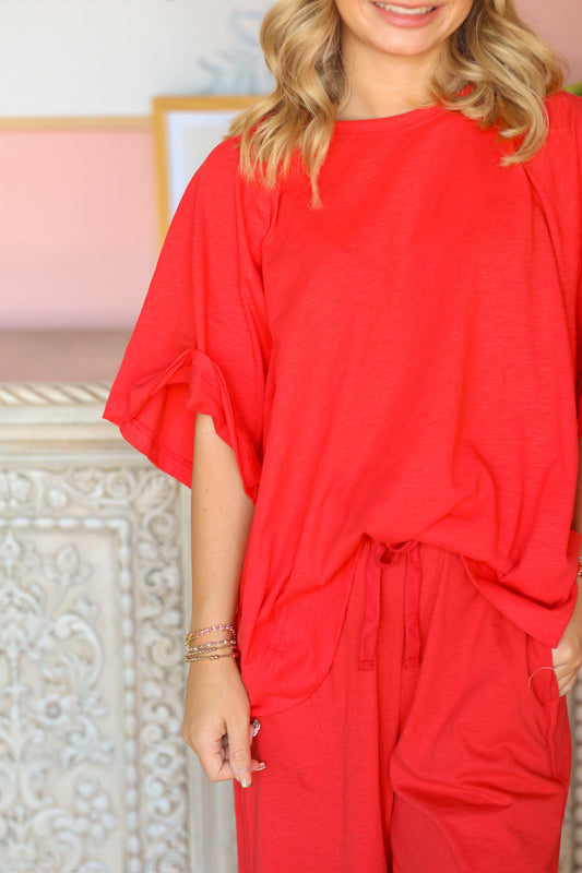 Simple Red Top